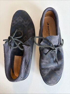 Manitobah Modern Moccasins Laser Etched Geometric Suede Grey Blue Size 9